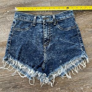Acid wash high rise shorts size large